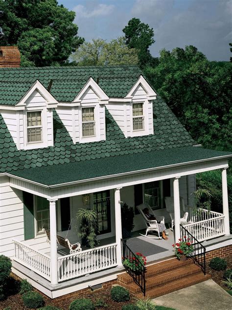 green house with silver metal roof|houses with green roof colors.